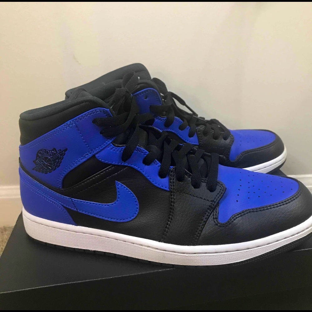 Air Jordan 1s Royal